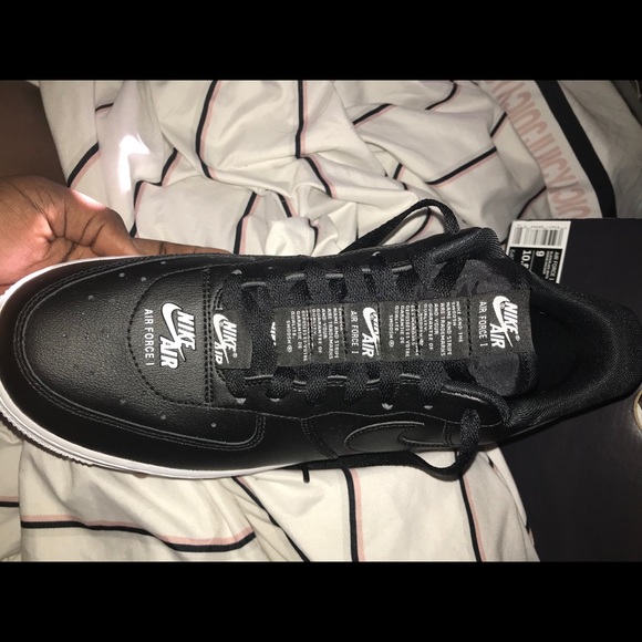 AIR FIRCE 1 LV8 - Picture 3 of 6